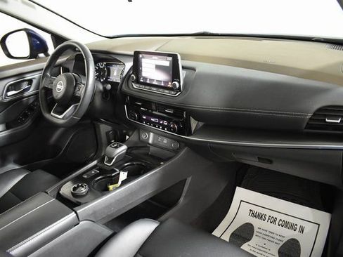 Used 2021 Nissan Rogue SV w/ Premium Package image 34