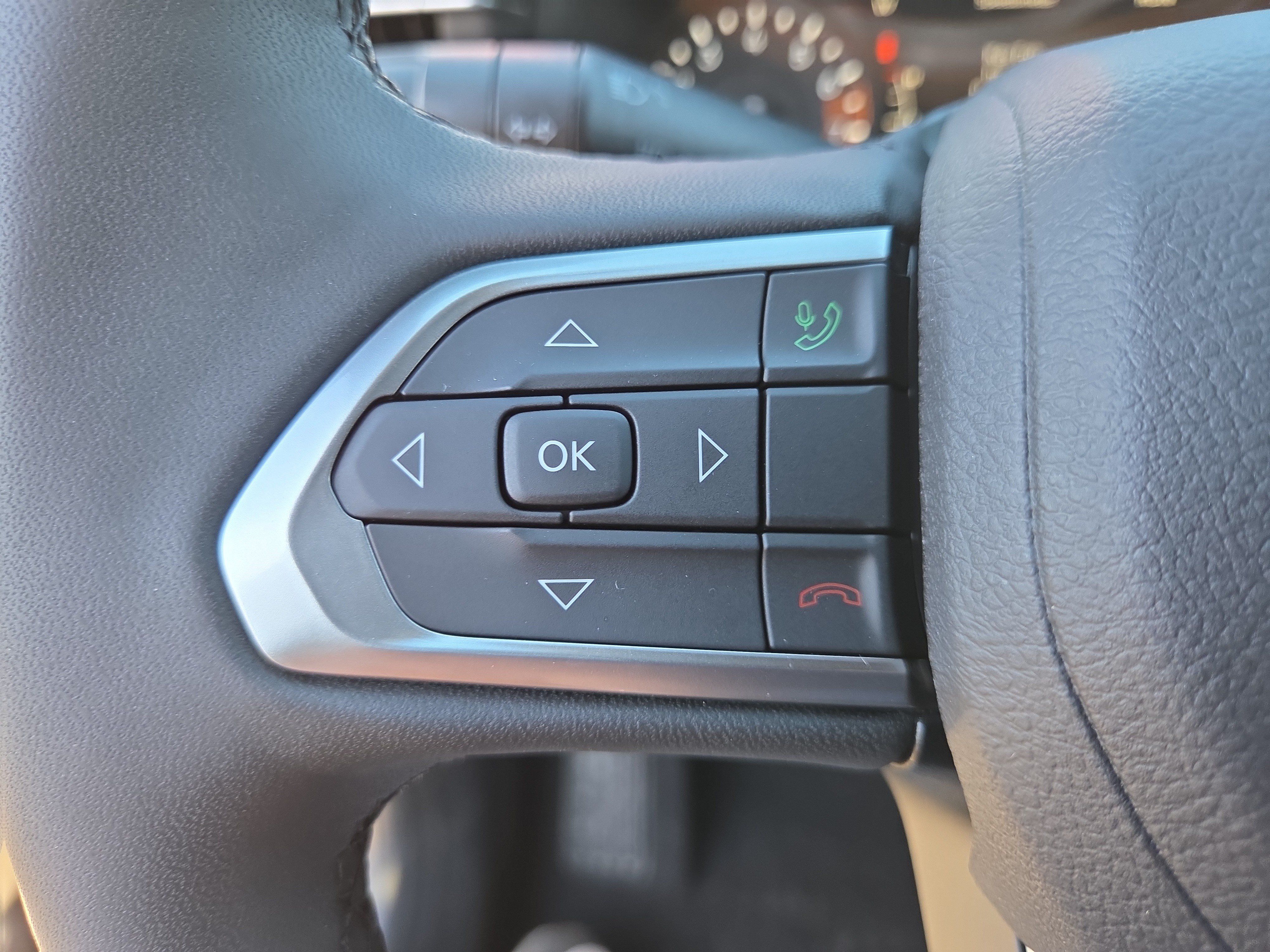Certified 2024 Jeep Compass Latitude AWD/4WD image 30