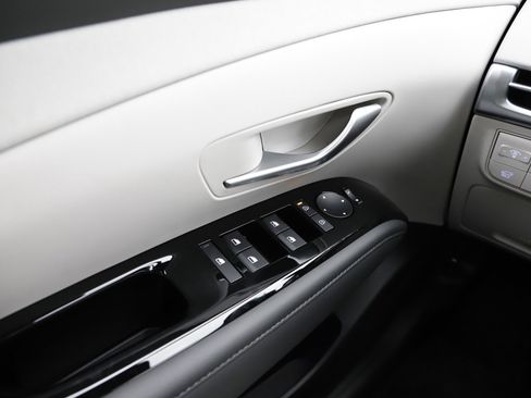 New 2026 Hyundai Tucson Limited image 26