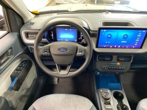 New 2025 Ford Maverick XLT image 11