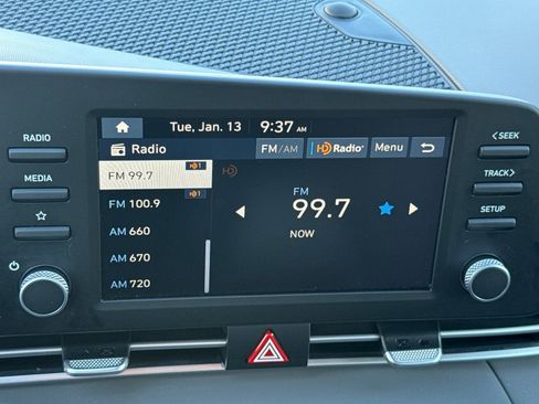 Certified 2025 Hyundai Elantra Blue image 20