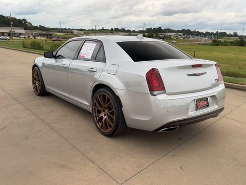 Used 2023 Chrysler 300 S image 6