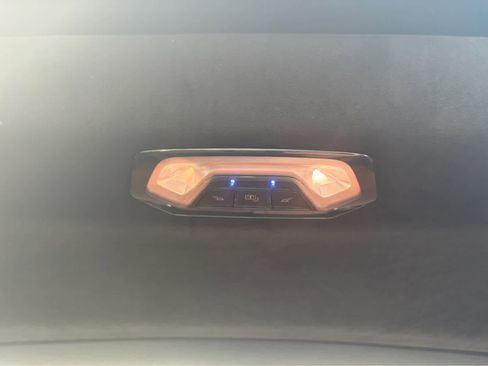 Used 2024 BMW X7 M60i w/ Executive Package AWD/4WD image 35