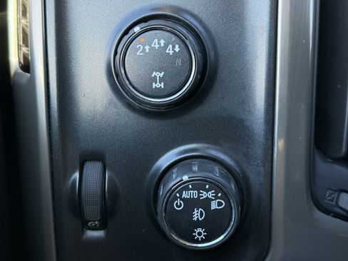 Used 2017 Chevrolet Silverado 2500 High Country w/ Duramax Plus Package image 38