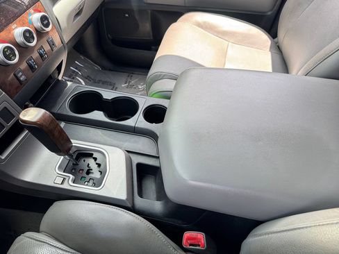 Used 2010 Toyota Tundra Limited AWD/4WD image 26