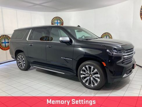 Used 2023 Chevrolet Suburban Premier AWD/4WD image 21