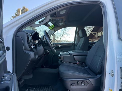 Used 2022 Chevrolet Silverado 1500 LT image 20