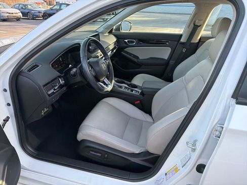Used 2022 Honda Civic Touring image 18
