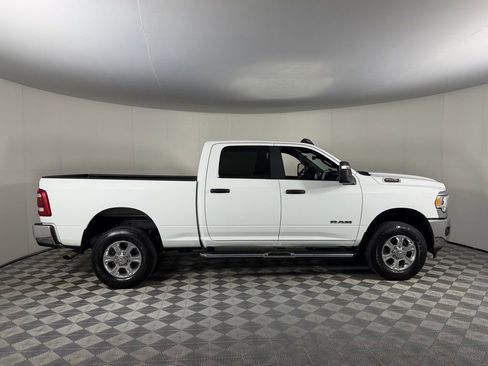Used 2024 RAM 2500 Big Horn w/ Safety Group AWD/4WD image 5