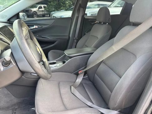 Used 2022 Chevrolet Malibu LT FWD image 12