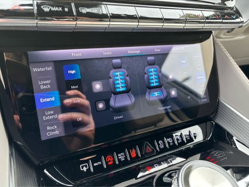 New 2026 Jeep Grand Wagoneer Summit w/ Premium Group III image 54