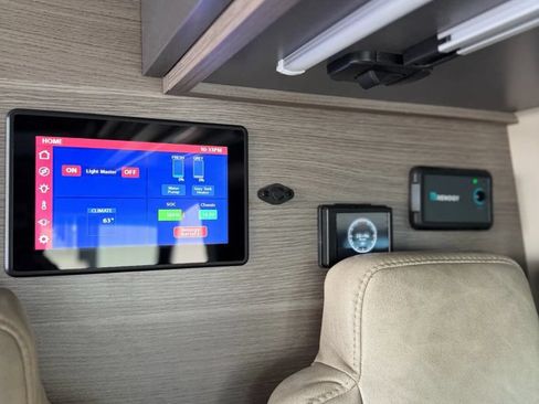 Used 2022 Mercedes-Benz Sprinter 2500 image 37