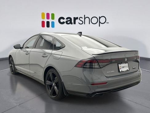 Used 2023 Honda Accord Sport image 3
