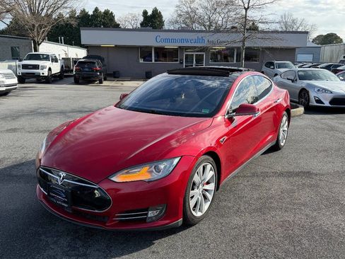 Used 2015 Tesla Model S P85D image 2