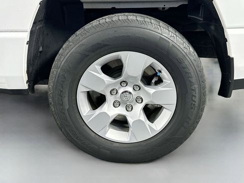 Used 2023 RAM 1500 Big Horn AWD/4WD image 33