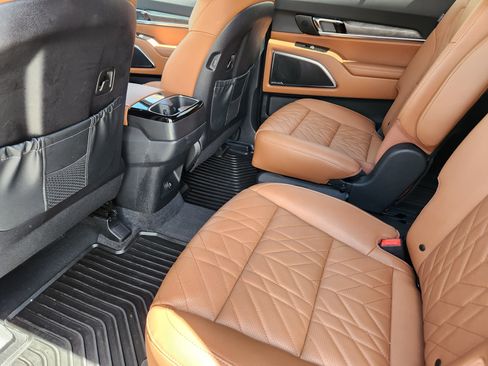 Used 2024 Kia Telluride SX X-Line image 11