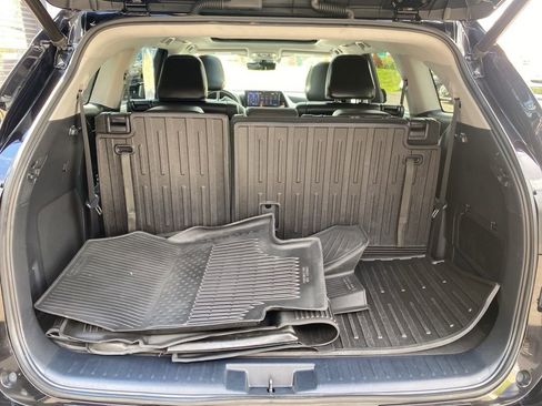 Used 2021 Toyota Highlander Platinum image 20