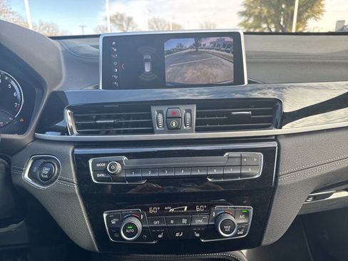 Used 2022 BMW X1 xDrive28i w/ Premium Package image 10