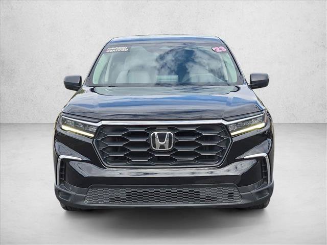 Used 2023 Honda Pilot LX image 3