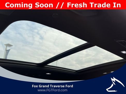 Used 2024 Chevrolet Traverse RS image 7