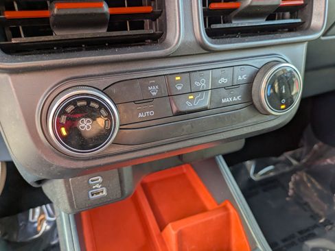 Used 2022 Ford Maverick XLT image 25