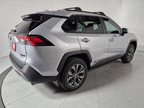 New 2025 Toyota RAV4 Limited image 5