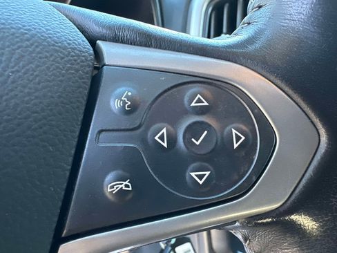 Used 2022 Chevrolet Colorado LT w/ LT Convenience Package image 15