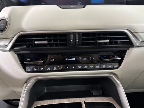 Used 2024 MAZDA CX-90 Plug-In Hybrid w/ Premium Plus AWD/4WD image 15