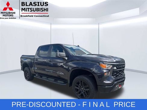 Used 2024 Chevrolet Silverado 1500 Custom Trail Boss w/ LPO, Dark Essentials Package AWD/4WD image 1