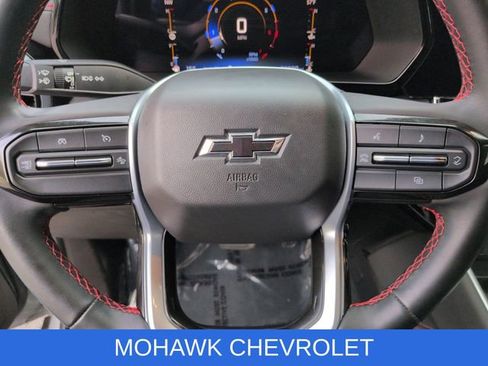 Used 2023 Chevrolet Colorado Z71 w/ Z71 Convenience Package 2 AWD/4WD image 12