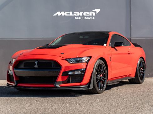 Used 2022 Ford Mustang Shelby GT500 w/ Technology Package RWD image 3