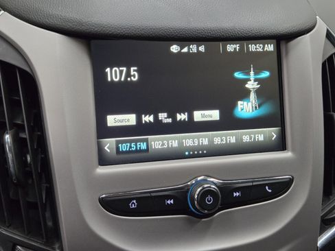 Used 2018 Chevrolet Cruze LS image 17