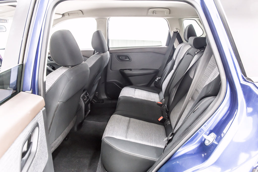 Used 2021 Nissan Rogue S FWD image 27