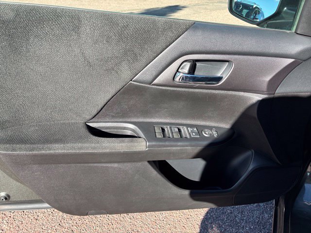 Used 2013 Honda Accord LX image 7