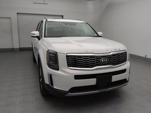 Used 2020 Kia Telluride S FWD image 14