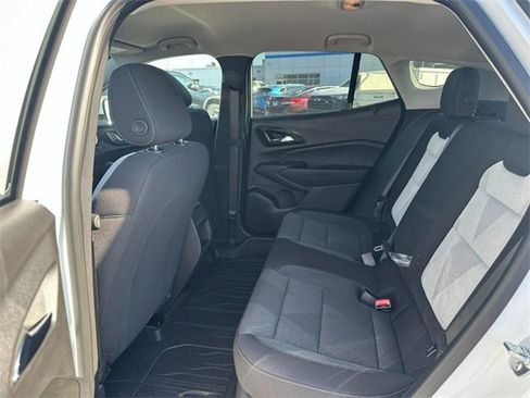 New 2026 Chevrolet Trax LS w/ LS Convenience Package image 4