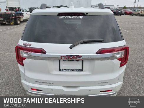 Used 2022 GMC Acadia Denali w/ Denali Ultimate Package image 8