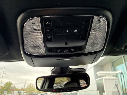 Used 2025 Dodge Durango GT image 22