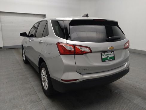 Used 2020 Chevrolet Equinox LS w/ LS Convenience Package FWD image 5