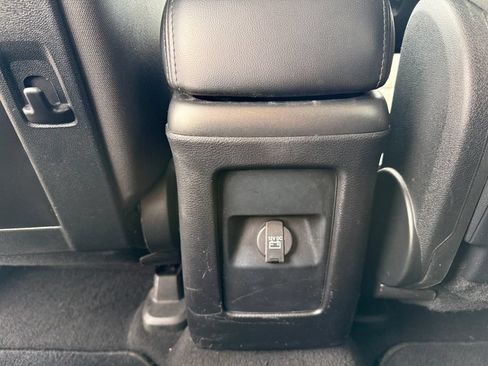 Used 2017 Dodge Journey SXT w/ Comfort/Convenience Group AWD/4WD image 37