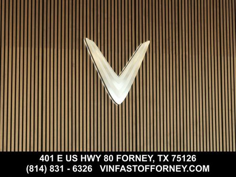 Used 2024 VinFast VF 9 Plus image 6