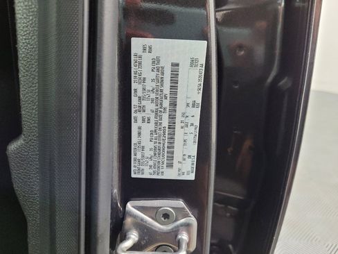 Used 2017 Ford Escape SE w/ SE Leather Comfort Package FWD image 33