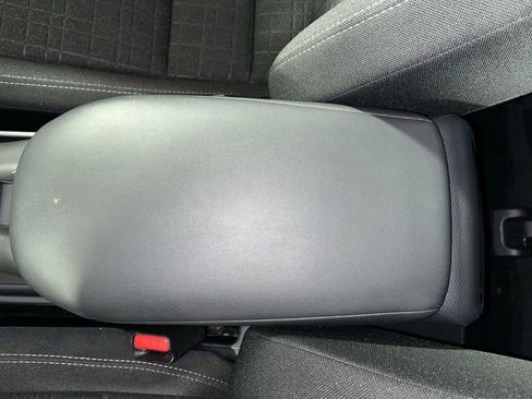 Used 2025 Honda HR-V LX image 22