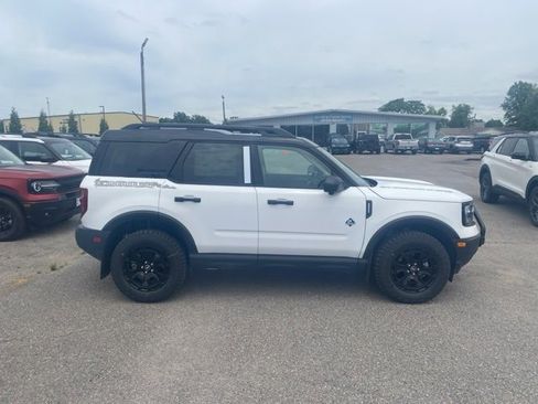 New 2025 Ford Bronco Sport Outer Banks w/ Sasquatch Outer Banks Package image 7
