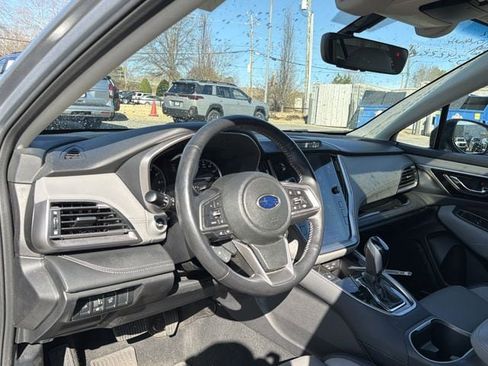 Used 2022 Subaru Outback Limited image 10