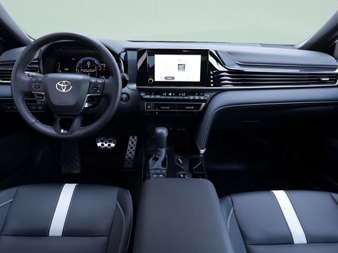 Used 2026 Toyota Camry SE w/ Convenience Package AWD/4WD image 29