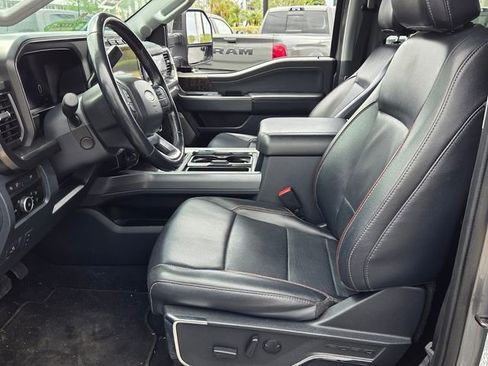 Used 2023 Ford F250 Lariat w/ Black Appearance Package AWD/4WD image 4