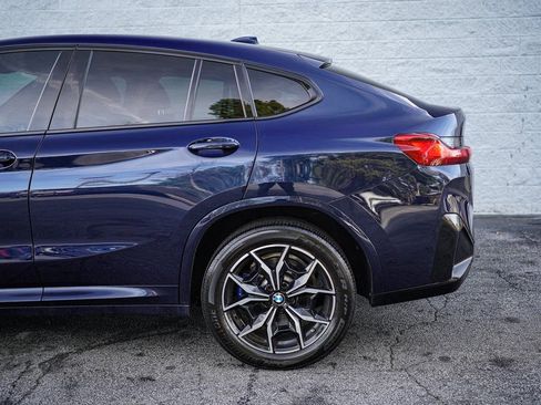 Used 2022 BMW X4 xDrive30i w/ Premium Package Essential image 12