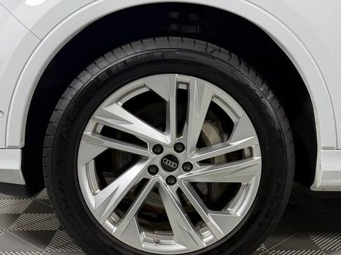 Certified 2023 Audi Q7 2.0T Premium Plus w/ Convenience Package AWD/4WD image 10