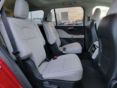 New 2026 Lincoln Aviator AWD image 23